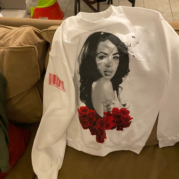 Aaliyah Flower Sweater